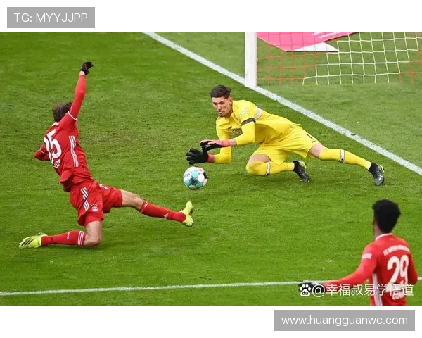 反弹球获利算犯规吗？足球规则中的真实判罚逻辑解析