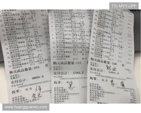 卡瓦尼训练完直接去超市抢购打折牛排，自律到连脂肪克数都掐表算