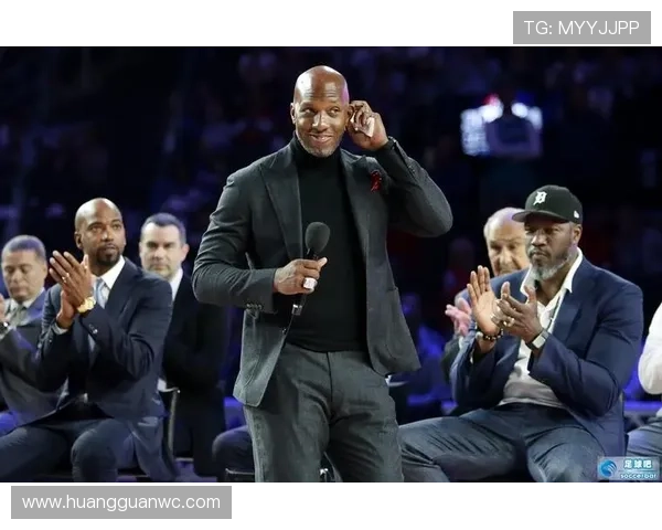 比卢普斯组织突破提升季后赛关键时刻助攻效率明显拉开差距